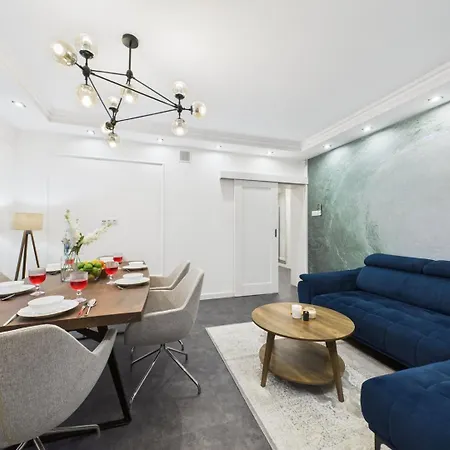 Apartamentysnu, Kasztelanska I * Ράντομ